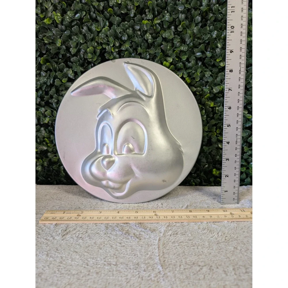 Vintage‎ Wilton 1976 Bunny Rabbit Aluminum Cake Pan 503-466 Easter Mold Silver